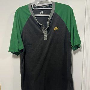 Nike SB Dri-fit Shirt Raglan Henley Green Large